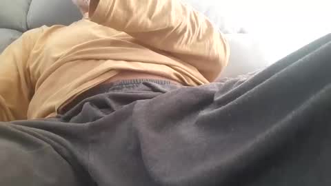 Snapshot of chule63 chatting on December 6, 8:48 am chule63 online show from December 6, 8:48 am