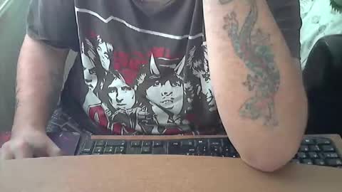 chunkisgreat online show from November 20, 1:32 pm