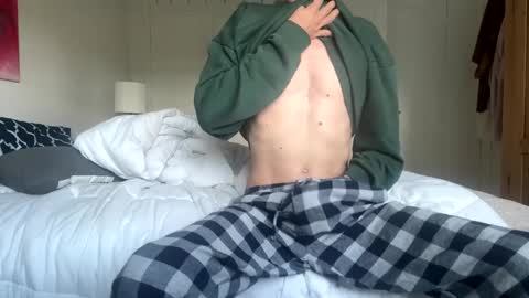 ckeefer96 online show from February 18, 5:44 pm