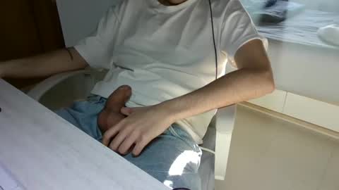 Your Fav Sissy online show from December 7, 3:41 pm