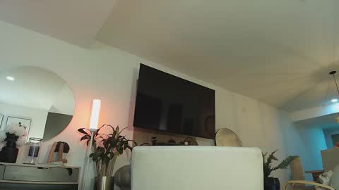 clark_strong online show from September 25, 8:52 pm