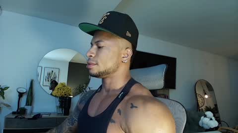 clark_strong online show from January 27, 8:39 pm