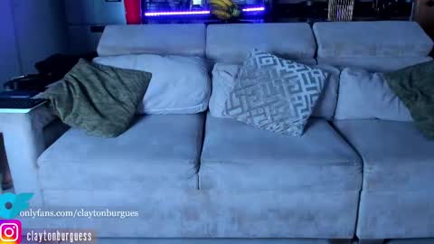 claytonburgues online show from October 1, 5:44 am