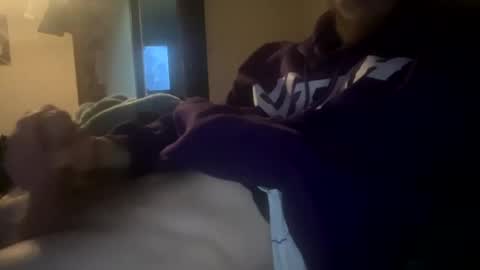 cleatus27 online show from December 25, 10:59 pm