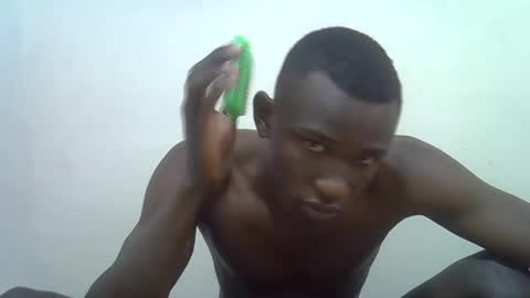 clive_damian online show from February 3, 8:52 am