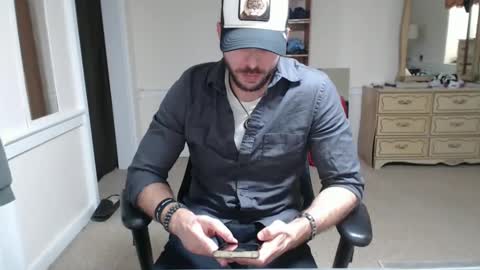 Snapshot of cloud900x chatting on October 24, 7:04 pm Cloud online show from October 24, 7:04 pm