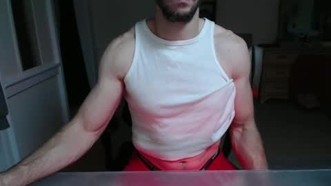 Snapshot of cloud900x chatting on October 28, 12:57 am Cloud online show from October 28, 12:57 am