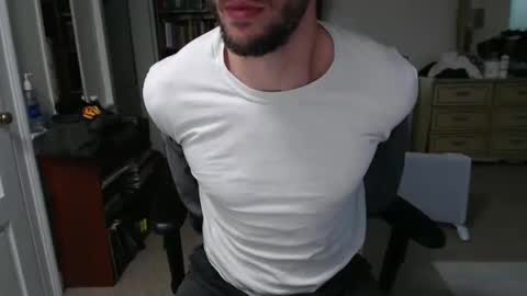 Snapshot of cloud900x chatting on December 12, 8:32 pm Cloud online show from December 12, 8:32 pm