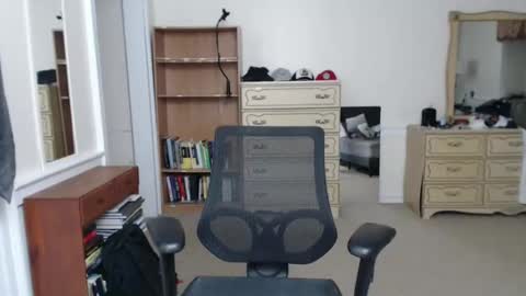 Snapshot of cloud900x chatting on October 8, 3:11 am Cloud online show from October 8, 3:11 am