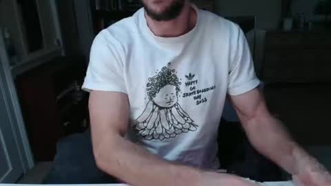 Snapshot of cloud900x chatting on January 10, 12:26 pm Cloud online show from January 10, 12:26 pm