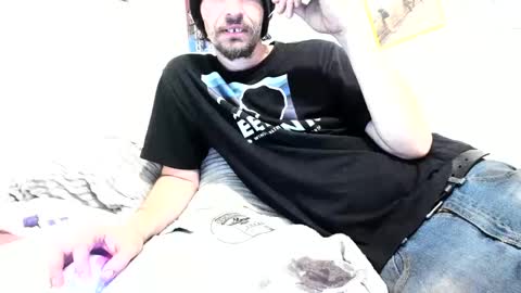 cloudyystarr666 online show from October 3, 7:57 am