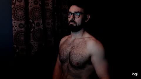 Snapshot of clrkcartwright chatting on December 11, 9:33 pm Clark online show from December 11, 9:33 pm