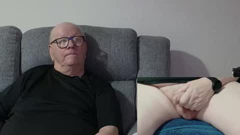 Charlie. online show from December 1, 7:06 pm