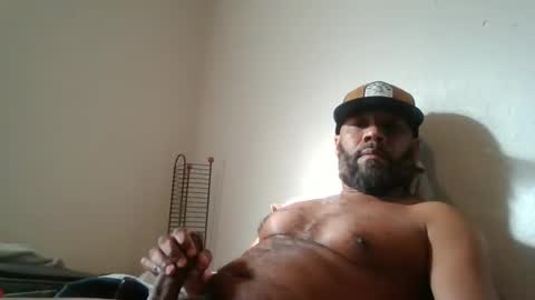 Snapshot of cockslanger39 chatting on February 25, 2:54 pm Cockslanger39 online show from February 25, 2:54 pm