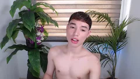 Snapshot of coddy_doll chatting on March 10, 8:45 pm Coddy online show from March 10, 8:45 pm