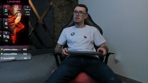 Snapshot of codyywalker chatting on December 31, 5:18 pm Cody Walker online show from December 31, 5:18 pm