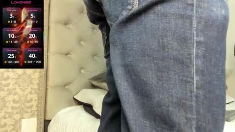 Cody Walker online show from November 17, 5:27 pm