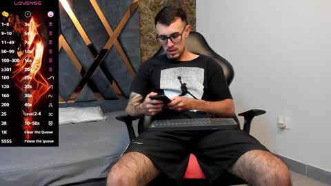 Snapshot of codyywalker chatting on January 16, 5:12 pm Cody Walker online show from January 16, 5:12 pm