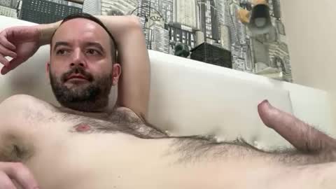 colambus83 online show from March 15, 6:54 am