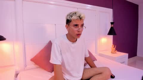 COLLEMAN online show from January 29, 11:41 am