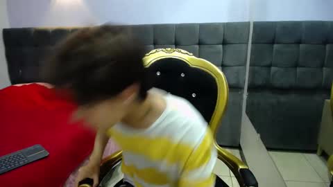 Snapshot of collinstone chatting on December 18, 6:57 pm collinstone online show from December 18, 6:57 pm