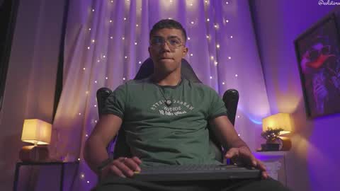 colstorw_ online show from March 18, 11:02 am