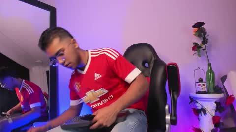 colstorw_ online show from October 7, 10:41 am