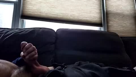 combu2 online show from January 6, 6:10 pm