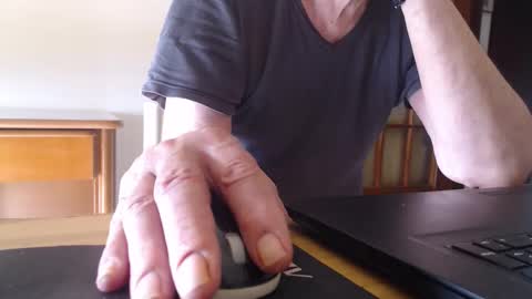 comemivuoi2 online show from April 18, 6:04 am