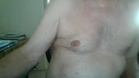 Snapshot of comeonmymouth chatting on February 26, 9:14 pm comeonmymouth online show from February 26, 9:14 pm