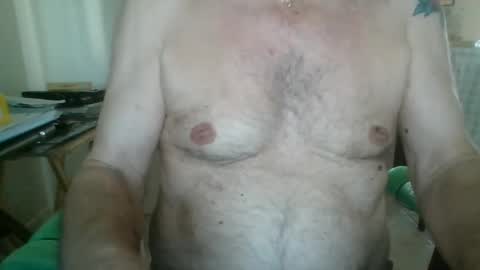 Snapshot of comeonmymouth chatting on September 10, 9:13 pm comeonmymouth online show from September 10, 9:13 pm