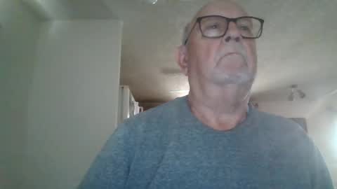 Snapshot of comeonmymouth chatting on February 28, 5:15 pm comeonmymouth online show from February 28, 5:15 pm