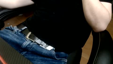 Snapshot of commanderchip chatting on February 22, 4:48 pm commanderchip online show from February 22, 4:48 pm