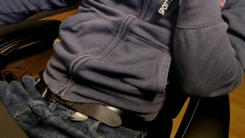 Snapshot of commanderchip chatting on January 17, 3:32 pm commanderchip online show from January 17, 3:32 pm