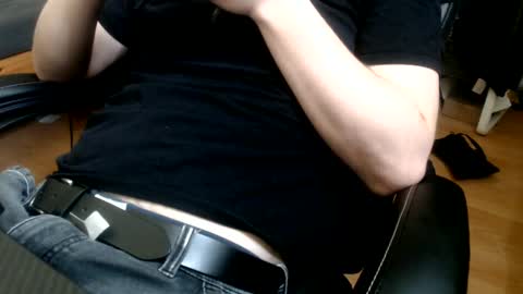 Snapshot of commanderchip chatting on February 25, 3:49 pm commanderchip online show from February 25, 3:49 pm