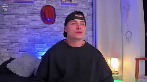 Snapshot of connorsmith_26 chatting on October 28, 1:52 am Connor Smith online show from October 28, 1:52 am