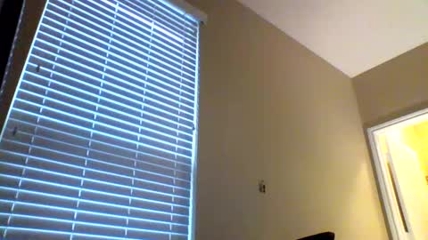 cooldude122222 online show from February 11, 3:18 pm