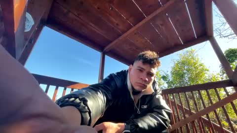 Snapshot of coronelking chatting on January 2, 10:11 pm coronelking online show from January 2, 10:11 pm