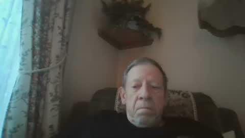 courieral1 online show from January 11, 8:40 am