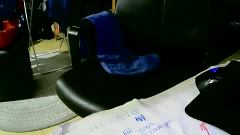 coyote017 online show from February 4, 7:40 am