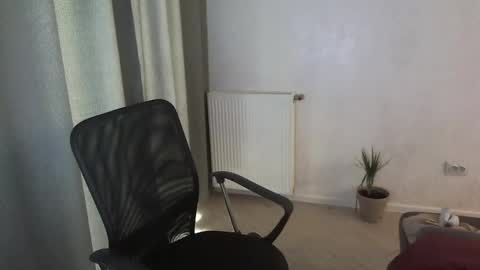 crazy online show from January 21, 9:17 am