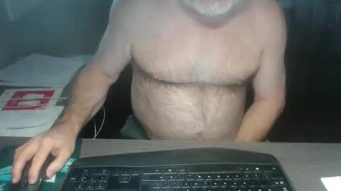 Creamormilk online show from November 26, 1:58 pm