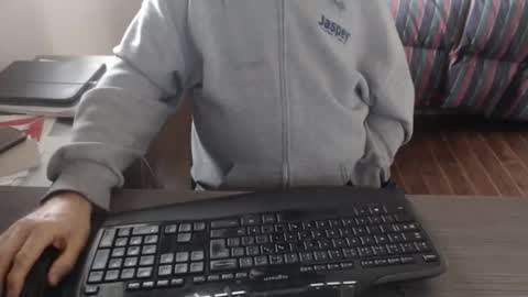 Creamormilk online show from September 13, 3:24 pm