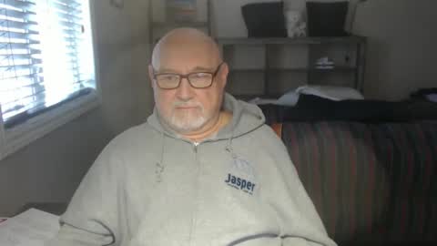 Creamormilk online show from January 6, 1:15 pm