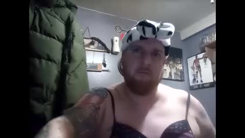 creampie315 online show from January 5, 12:42 am