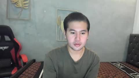 BareCreamyCum online show from December 12, 3:10 am