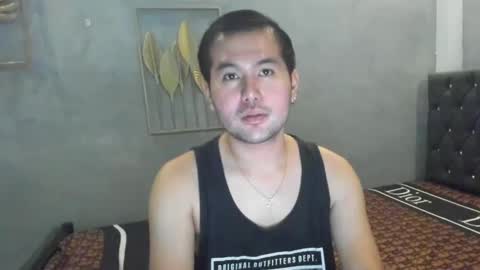 BareCreamyCum online show from December 5, 4:09 am