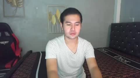 BareCreamyCum online show from December 16, 2:57 am