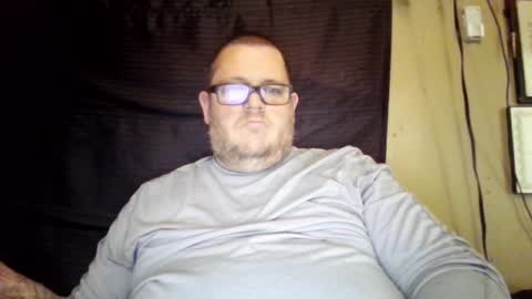 The hopeless romantic online show from December 14, 8:51 pm