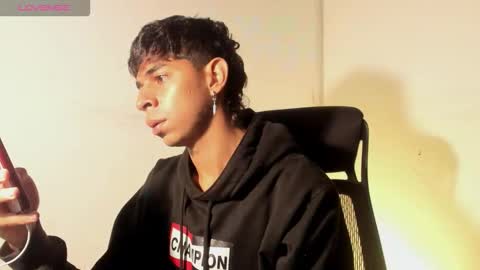 cristhian online show from January 14, 3:33 am